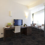 M046-2 Mondeo Quartz